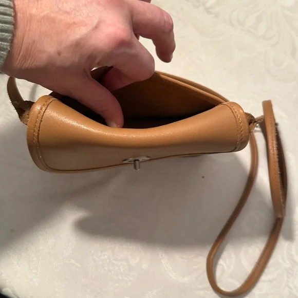 Coach Vintage Tango Flap‎ in Camel - Costa Rica 9049 - Picture 5 of 11